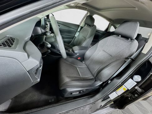 Used 2023 Honda Accord EX image 11