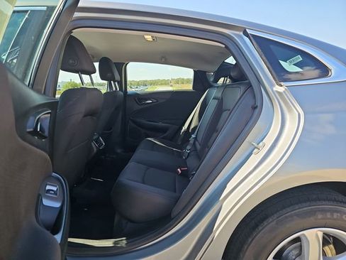 Used 2024 Chevrolet Malibu LT image 24