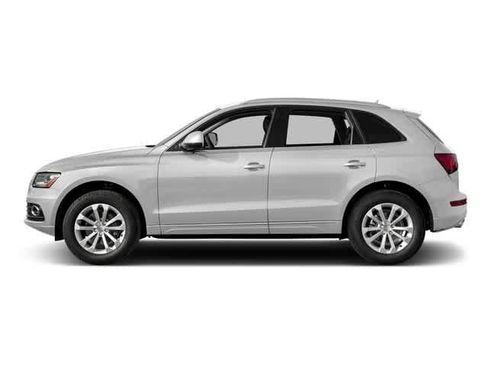 Used 2017 Audi Q5 2.0T Premium Plus w/ Technology Package image 3