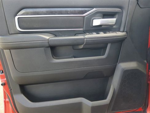 Used 2024 RAM 2500 Big Horn w/ Bed Utility Group image 10