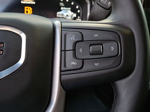 Certified 2025 GMC Sierra 1500 SLT image 23