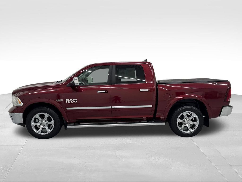 Used 2016 RAM 1500 Laramie w/ Convenience Group AWD/4WD image 4
