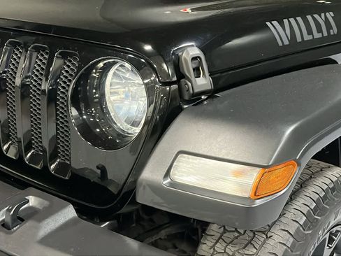 Used 2021 Jeep Wrangler Unlimited Sport AWD/4WD image 7