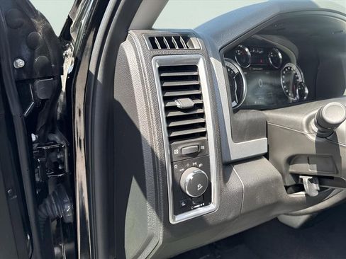 Used 2019 RAM 1500 Classic Warlock w/ Luxury Group image 21