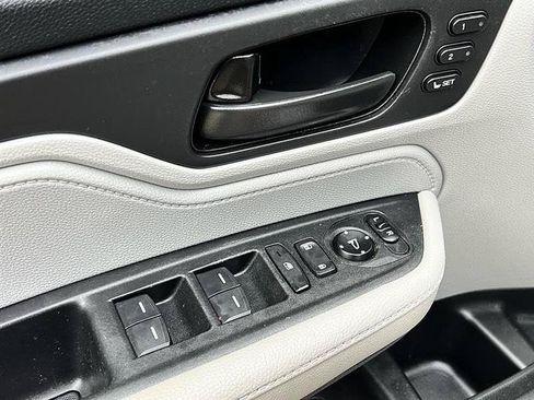 Used 2022 Honda Odyssey EX-L image 13