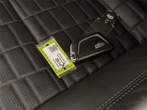 Used 2025 Cadillac Escalade Premium Luxury Platinum image 19