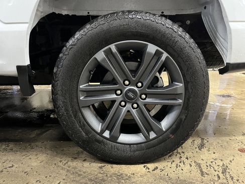 Used 2023 Ford F150 XLT w/ Equipment Group 302A High image 9