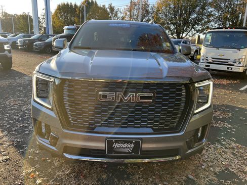 Certified 2023 GMC Yukon Denali Ultimate image 3