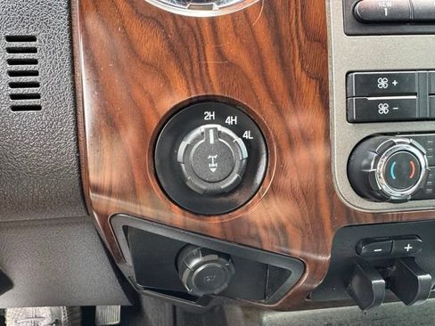Used 2012 Ford F250 Lariat w/ Chrome Pkg AWD/4WD image 23