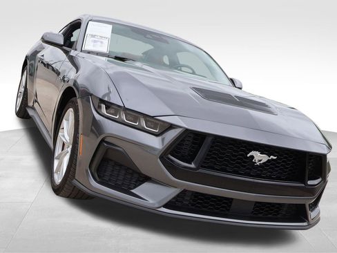 Used 2024 Ford Mustang GT Premium image 7