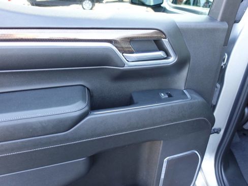 Used 2024 Chevrolet Silverado 1500 LT image 21