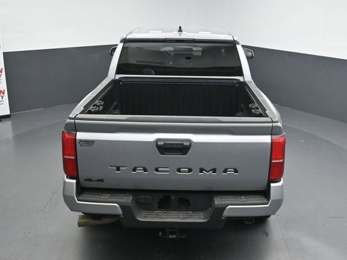 Used 2025 Toyota Tacoma TRD Sport AWD/4WD image 16
