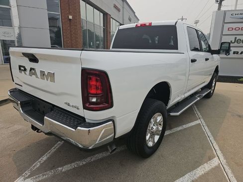 Certified 2026 RAM 2500 Big Horn AWD/4WD image 14