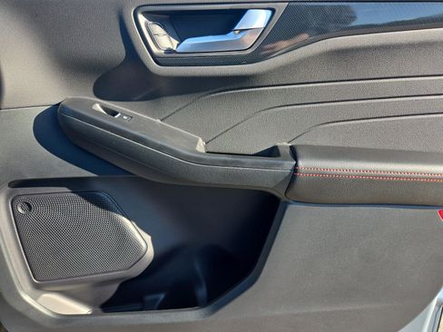 New 2026 Ford Escape ST-Line w/ Tech Pack #1 image 25
