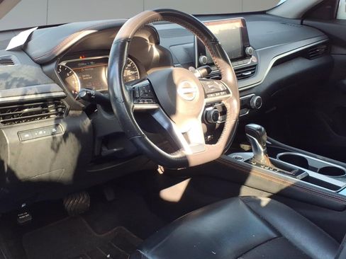 Used 2023 Nissan Altima 2.5 SR image 1