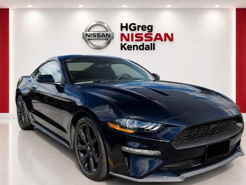 Used 2019 Ford Mustang Coupe w/ Equipment Group 101A RWD image 3