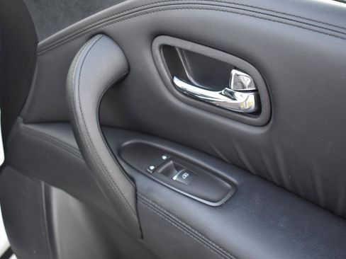 Used 2024 Nissan Armada SV image 71