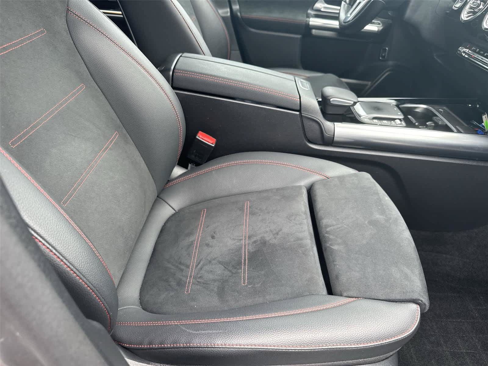 Used 2023 Mercedes-Benz GLA 250 4MATIC image 17