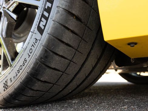 Used 2026 Chevrolet Corvette Stingray Premium Conv w/ Z51 Performance Package image 64