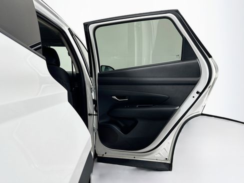 Used 2025 Hyundai Tucson SEL FWD image 30