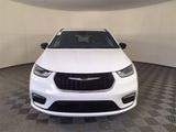 New 2025 Chrysler Pacifica Select w/ Uconnect Theater Family Group image 4