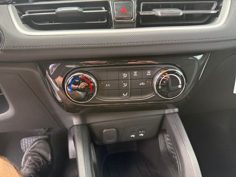New 2026 Chevrolet TrailBlazer LT FWD image 28