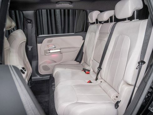 New 2026 Mercedes-Benz GLB 250 image 12