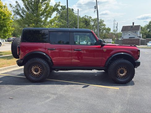 Used 2025 Ford Bronco Badlands AWD/4WD image 4