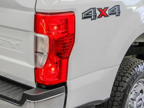 Used 2020 Ford F250 XL w/ Power Equipment Group AWD/4WD image 12