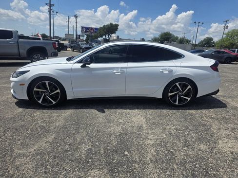 Used 2023 Hyundai Sonata SEL Plus FWD image 4