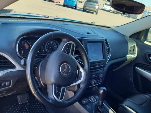 Used 2022 Jeep Cherokee Latitude image 6