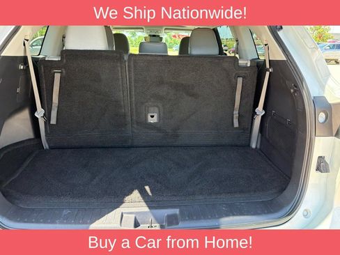 Used 2021 Toyota Highlander XLE AWD/4WD image 27