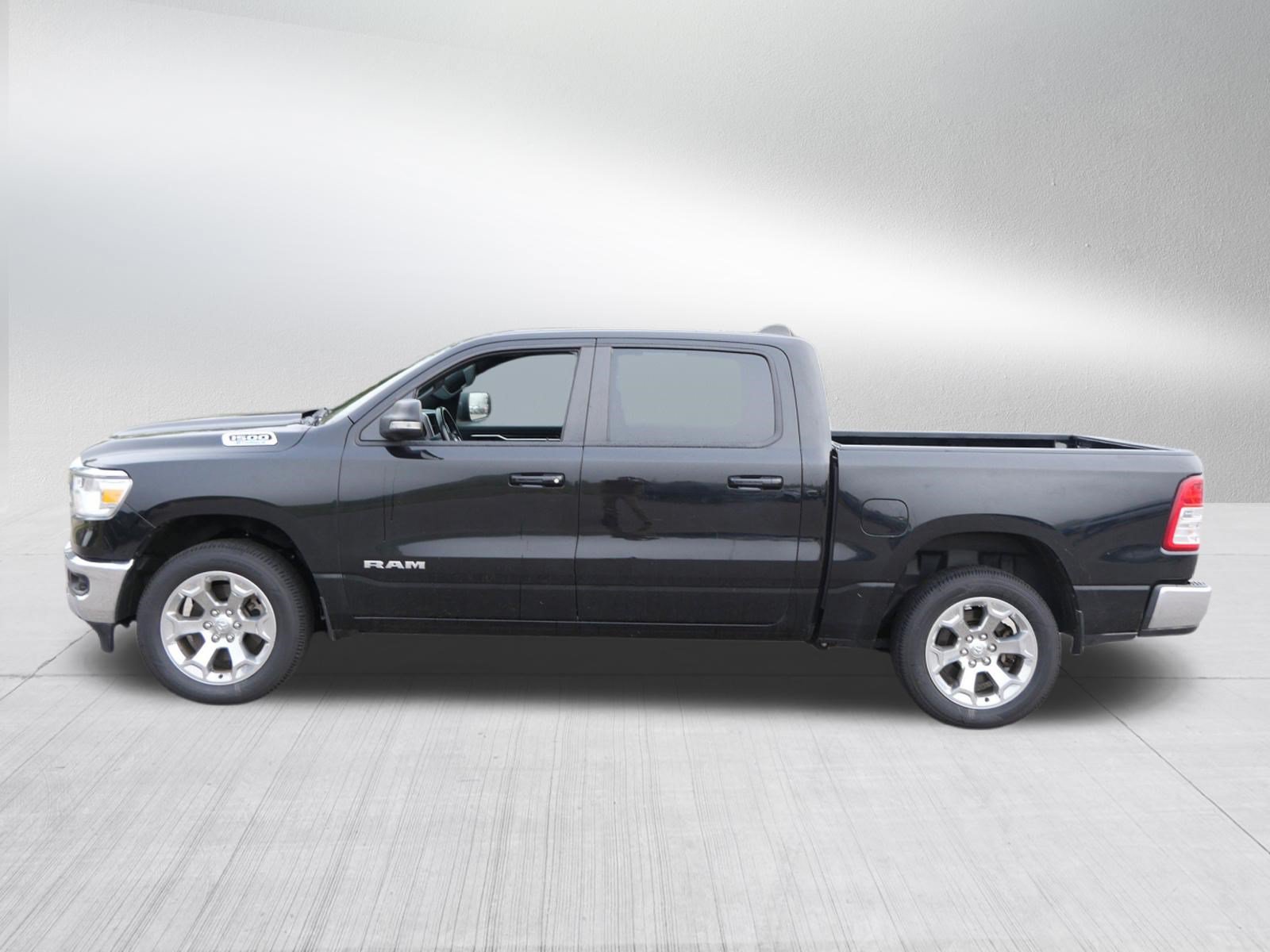 Used 2022 RAM 1500 Big Horn AWD/4WD image 4
