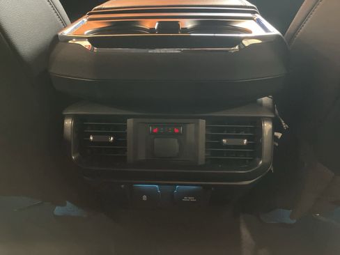 Used 2023 Ford F150 Lariat w/ Equipment Group 502A High image 31