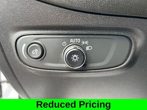 Used 2022 Chevrolet Equinox LT image 19