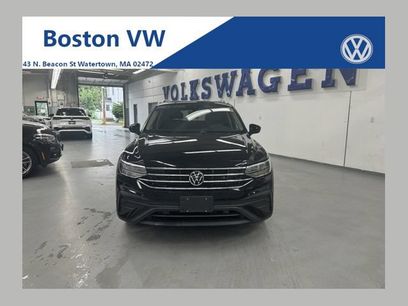 Certified 2022 Volkswagen Tiguan SE w/ Panoramic Sunroof Package