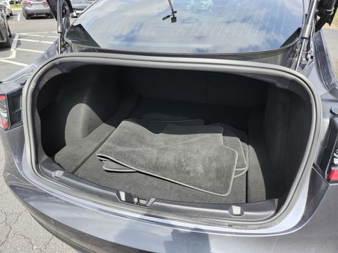 Used 2018 Tesla Model 3 Long Range image 22