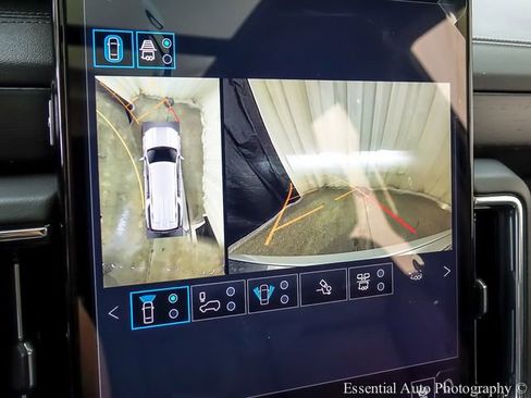 New 2026 GMC Yukon XL Denali AWD/4WD image 18