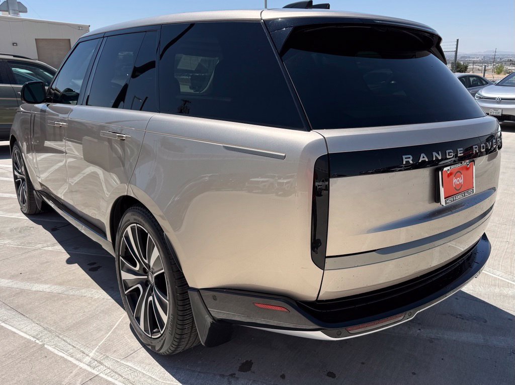 Used 2024 Land Rover Range Rover SE AWD/4WD image 7
