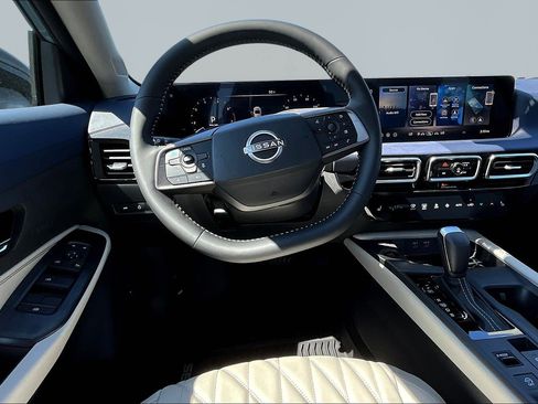 New 2026 Nissan Sentra SL FWD image 9