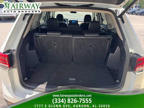 Used 2025 Volkswagen Atlas SE image 28