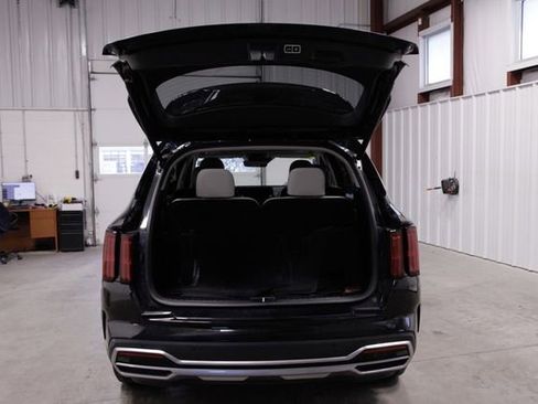 Used 2023 Kia Sorento SX Prestige image 22