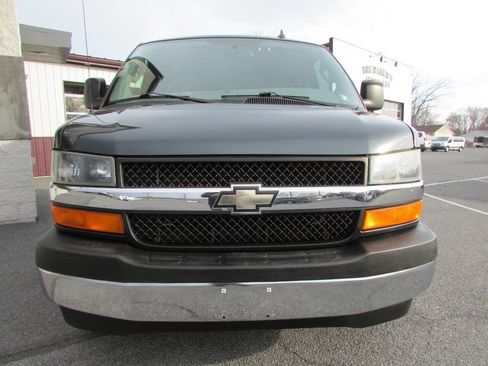 Used 2017 Chevrolet Express 3500 LT w/ LT Preferred Equipment Group image 3
