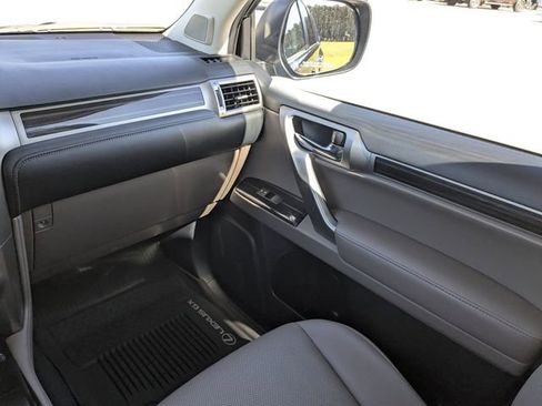 Used 2021 Lexus GX 460 Premium image 17