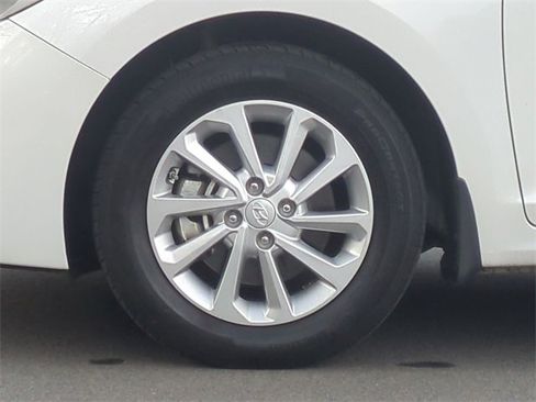 Used 2021 Hyundai Accent SEL image 19