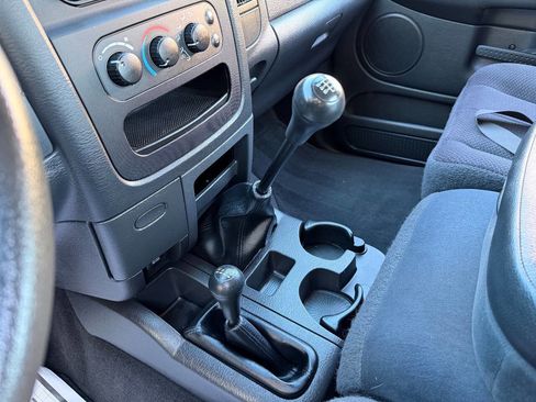 Used 2004 Dodge Ram 2500 Truck SLT w/ Trailer Tow Group image 1