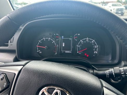 Used 2023 Toyota 4Runner SR5 AWD/4WD image 12