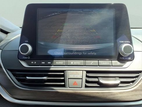 Used 2023 Nissan Altima 2.5 SV FWD image 19