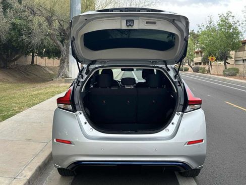 Used 2021 Nissan Leaf SV w/ SV Technology Package image 41