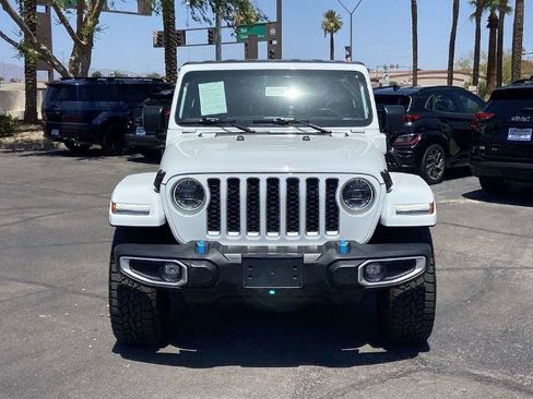 Used 2023 Jeep Wrangler Unlimited Sahara w/ Cold Weather Group AWD/4WD image 3
